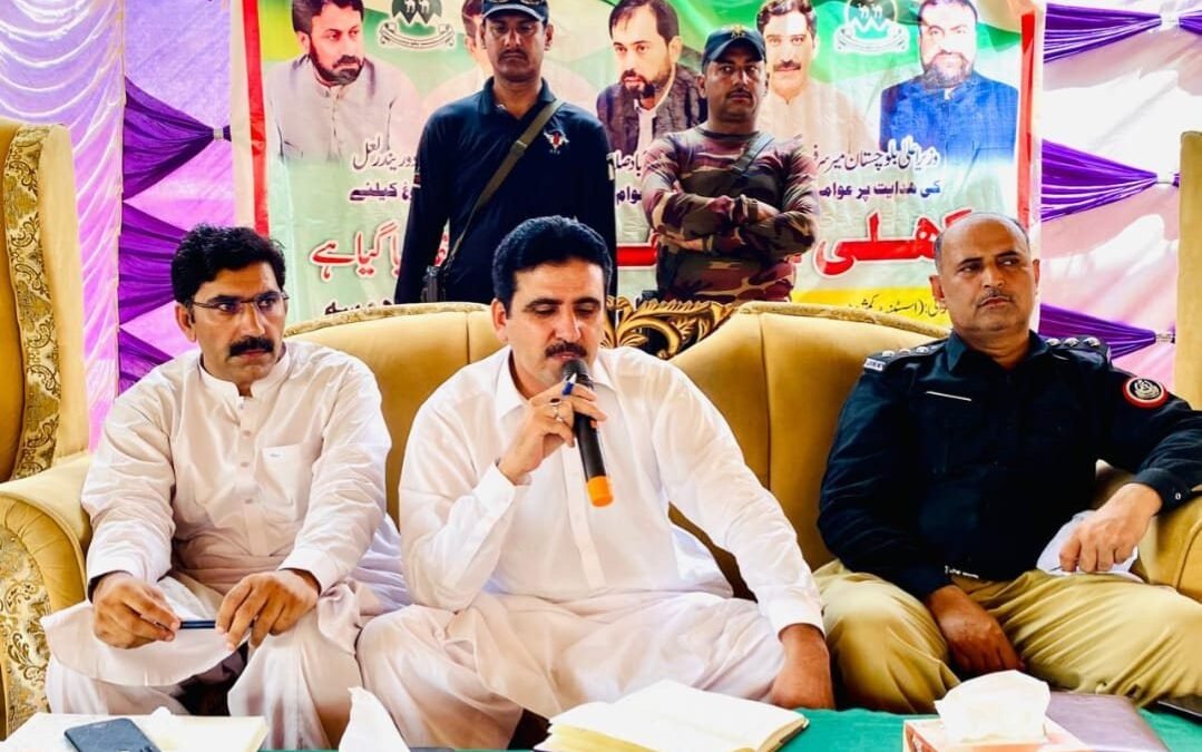 Naseerabad ki tehsil Mir Hassan mein Khuli Kachehri, shehriyon ne Taleem, Sehat aur sarkon ke masail pesh kiye