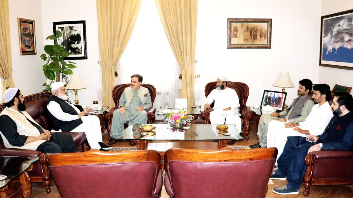 Governor Mandokhail se Liaquat Baloch ki mulaqat: Pakistan ka maashi mustaqbil Balochistan ke aman se jura hai