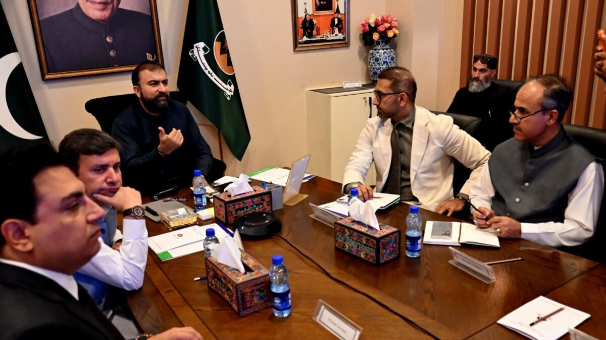 Chief Minister Sarfraz Bugti ka faisla: Quetta mein traffic masail ke hal ke liye AI based traffic signals nasb honge