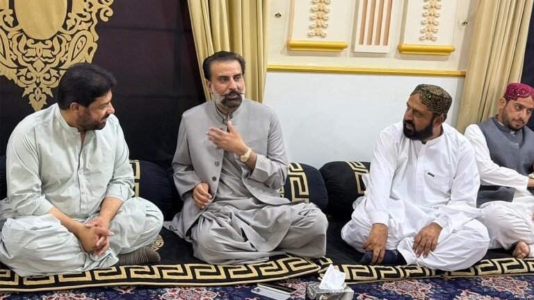 Soobai wazir Haji Ali Madad Jattak ki Jattak House Asif Abad mein Khuli Kachehri, shehriyon ke masail ke fori hal ki hidayat