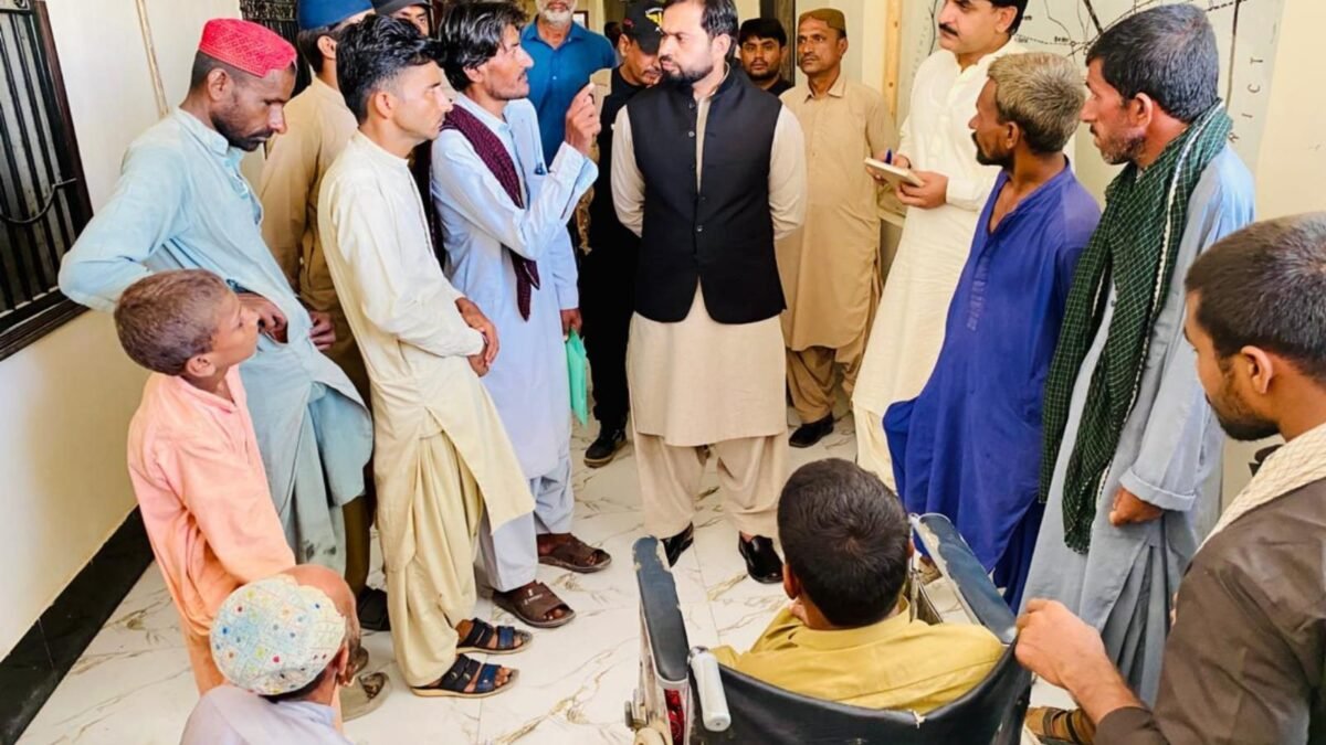 Naseerabad: Mazoor afrad ke wafd ki Deputy Commissioner Virendar Lal se mulaqat, mazoori certificate aur rozgar ke masail uthaye