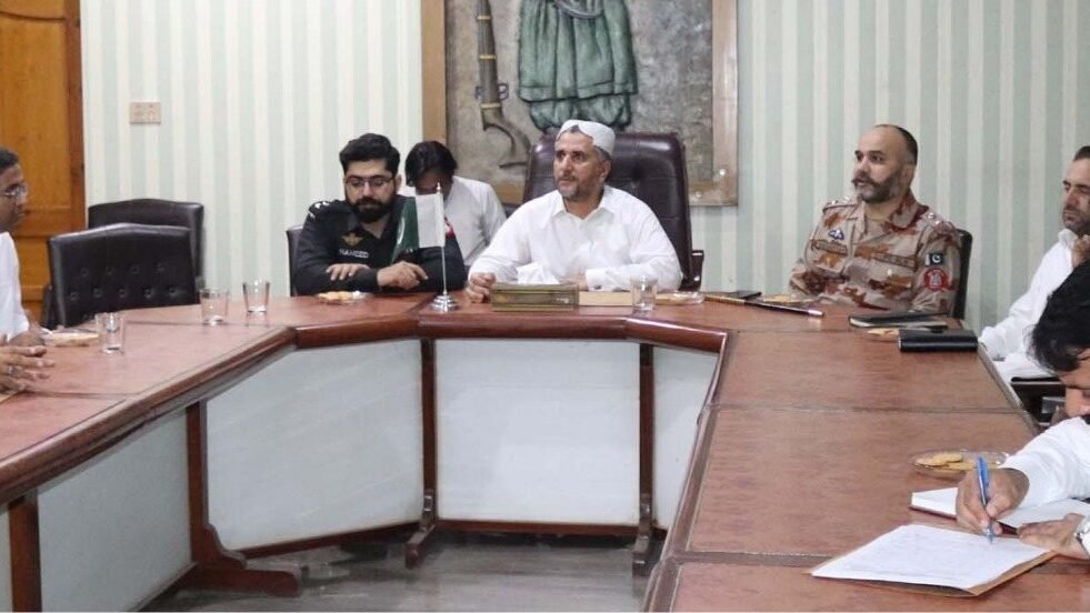 Sevi: District Intelligence Coordination Committee ka ijlas, hassas maqamat par nigrani sakht karne ki hidayat