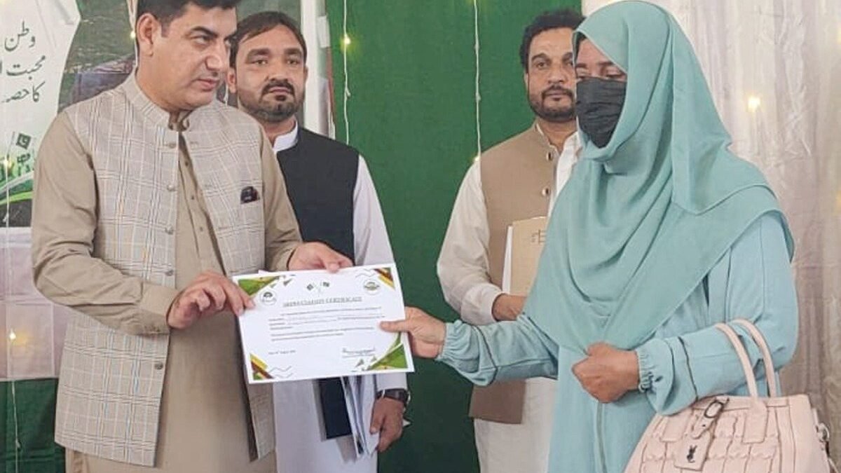 DC Khuzdar Abdul Razzaq Sasoli: Shuhada, asatiza, health workers aur kisan qaum ke haqiqi heroes hain