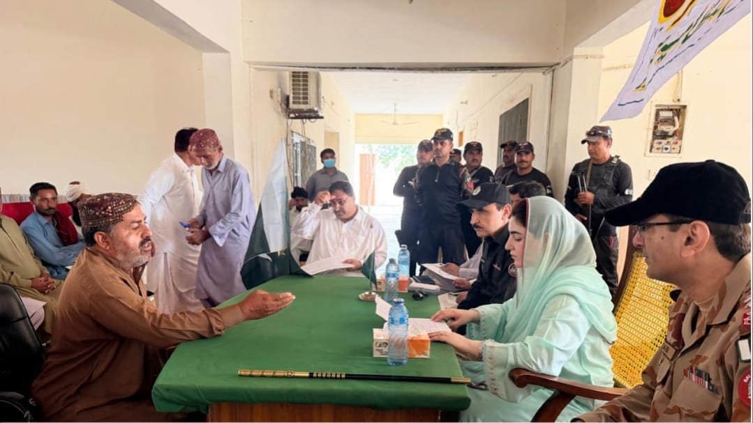 Sohbatpur mein Deputy Commissioner Farida Tareen ki Khuli Kachehri; kai shikayat par mauqe par ehkamat