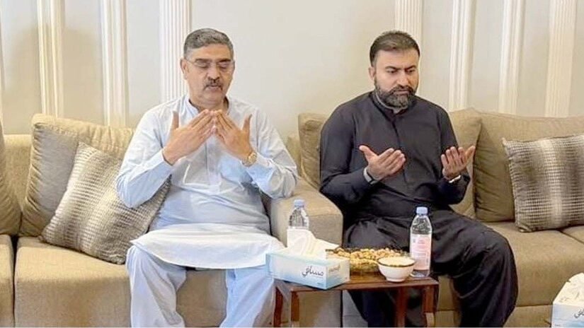 Chief Minister Sarfraz Bugti ki Mir Abdul Quddus Bizenjo se un ke chacha aur mamun ke inteqal par taziyat