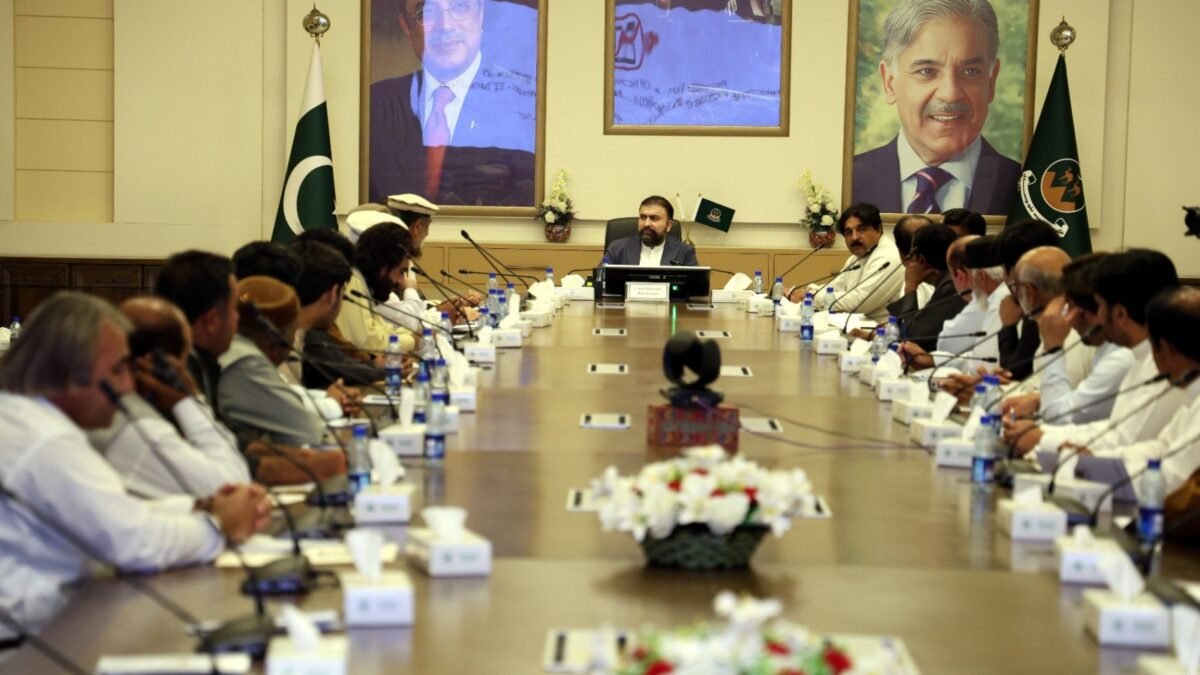 Chief Minister Sarfraz Bugti se PPP Balochistan ke wafd ki mulaqat, Jinnah Peoples Train jald shuru karne ka elaan