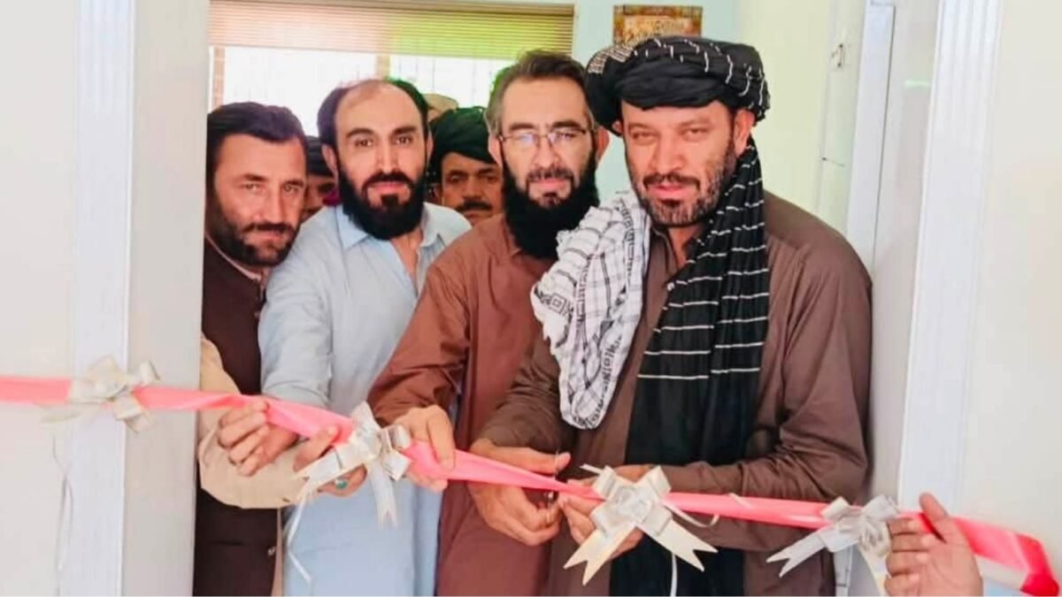 Civil Hospital Sanjawi mein naye dental room aur jadeed dental machine ka iftitah