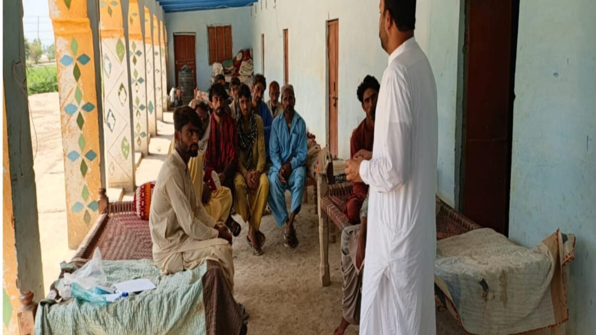 Usta Muhammad mein dhan ke kashtkaaron ko zarai adviyaat ke mehfooz istemal se mutaliq aagahi