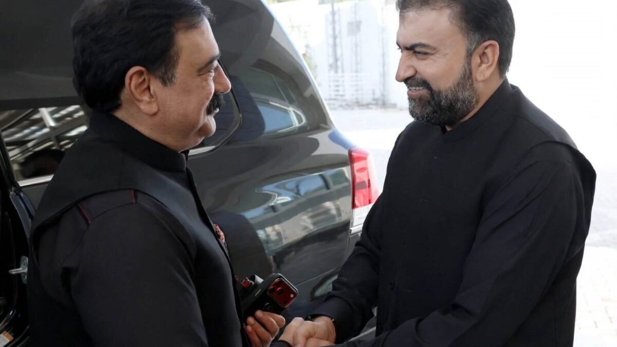 Chief Minister Sarfraz Bugti se NACTA ke National Coordinator Major General Faisal Naseer ki mulaqat, insidad-e-Dehshatgardi par baat cheet
