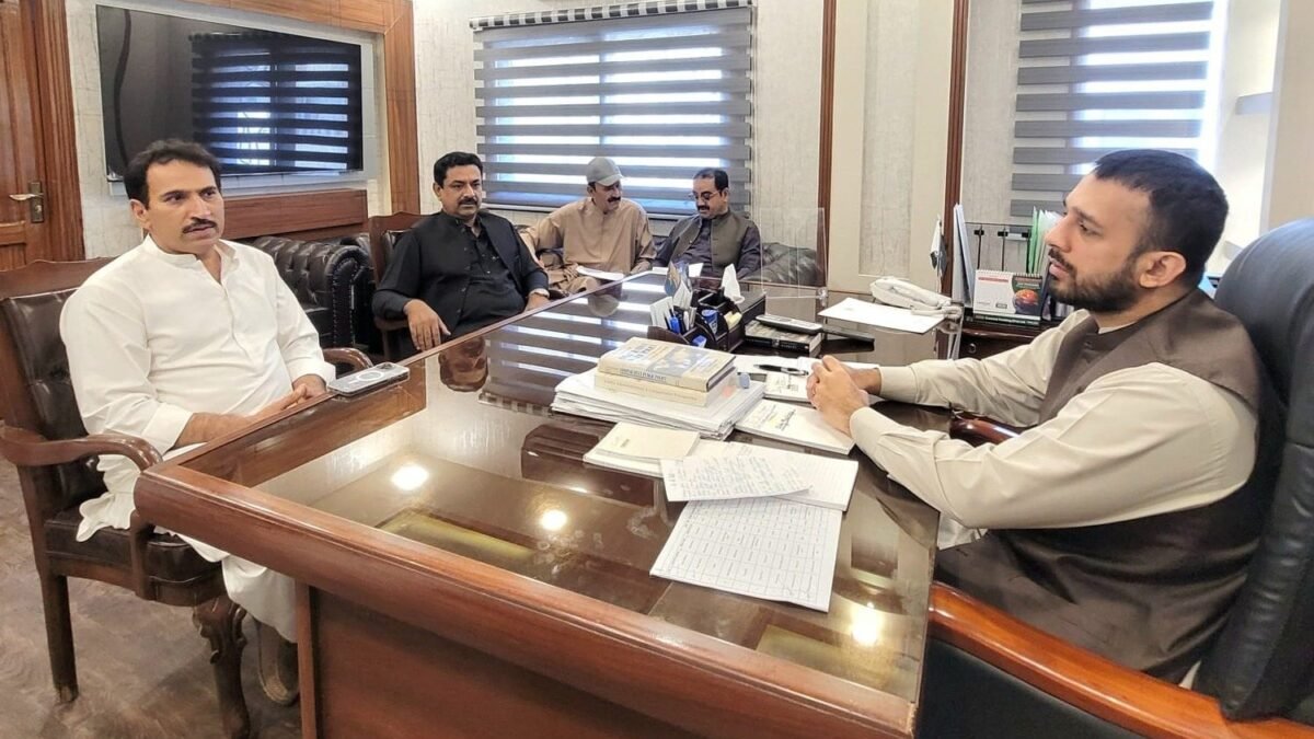 Parliamentary Secretary Nawabzada Mir Zareen Khan Magsi ki wufood se mulaqaaten, taraqqiati kaamon mein shaffafiyat par zor