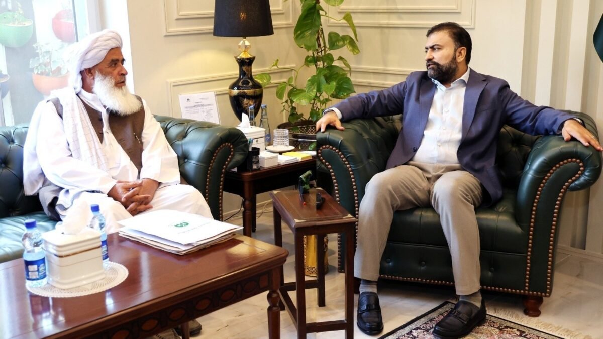 Wazir-e-aala Balochistan Sarfraz Bugti se Maulana Noorullah, Zarrain Magsi aur Khalid Lango samet arkan ki mulaqatein