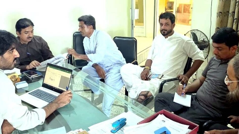 Hub mein electric inspector Siraj Ahmed Samalani ki Khuli Kachehri, K-Electric consumers ki shikayat sunin
