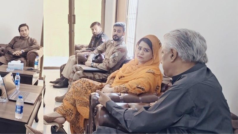 Commissioner Lasbela Division Saira Atta ki zer-e-sadarat Gadani ship recycling yards ki security ka jaiza ijlas