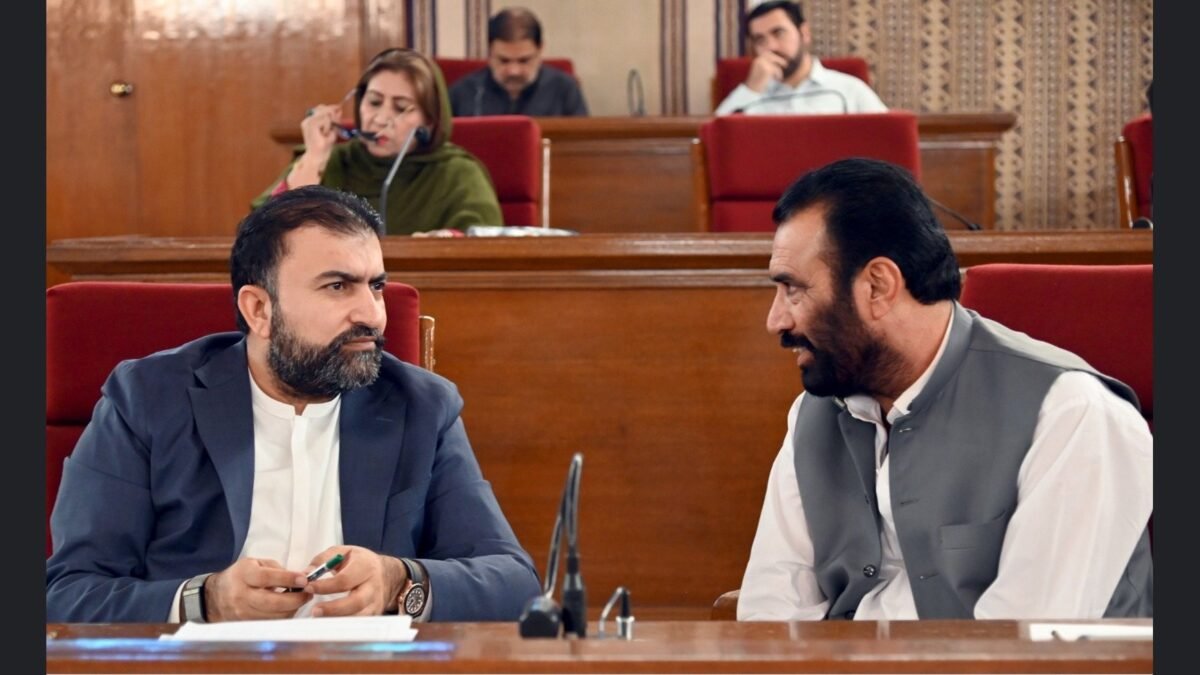 Balochistan Assembly ka ijlas: Chief Minister Sarfraz Bugti ka izhar-e-khayal, arkan ki qarardaden pesh