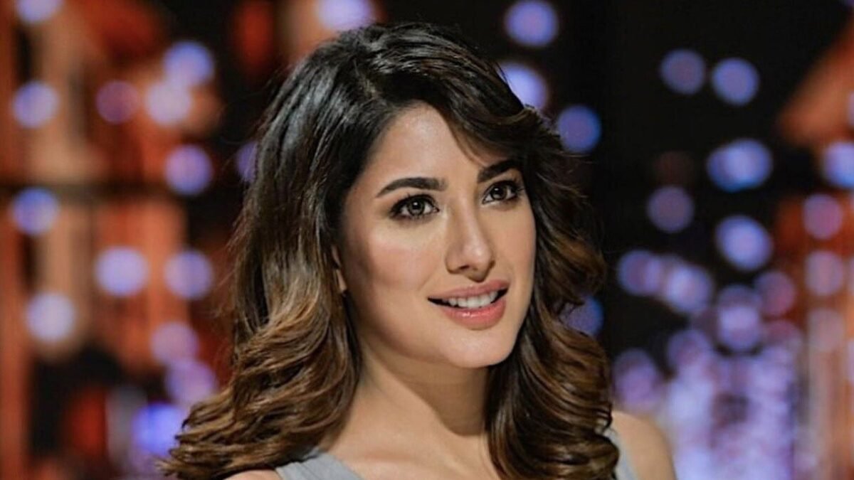 Mahwish Hayat: Nijji zindagi nijji rakhni chahiye, doosre fankar bhi mujh se seekhen