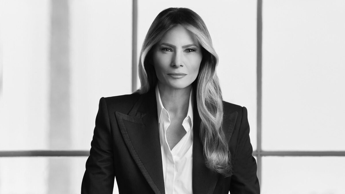Melania Trump ka kehna hai ke Ukraine aur Russia ke darmiyan jang bandi ka daira Kherson ke ilaqe mein wasee kar diya gaya