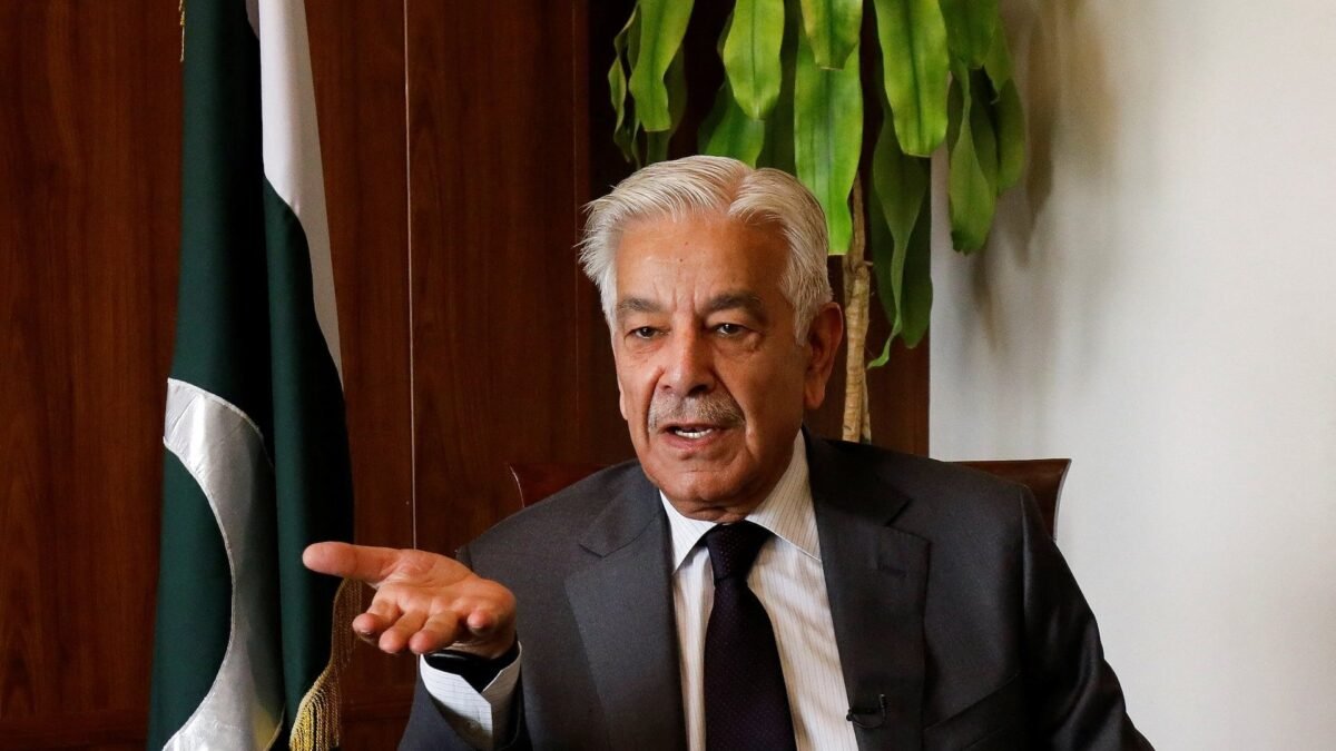 Khawaja Asif: Saudi Arabia ka difa poori quwwat se karenge, Tehran ijlas se pesh raft ka imkan