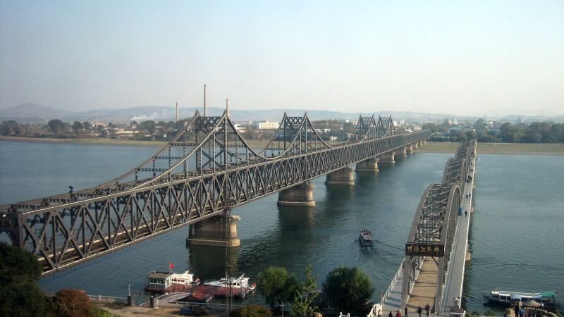 Shumali Korea ke sarbarah Kim Jong Un China pahunch gaye