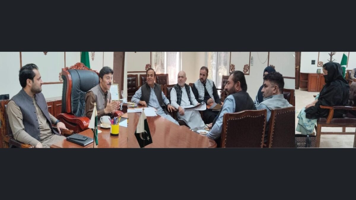 Loralai: Commissioner Wali Muhammad Barech ki nigrani mein mehkama Sehat ki khali asamiyon par interviews