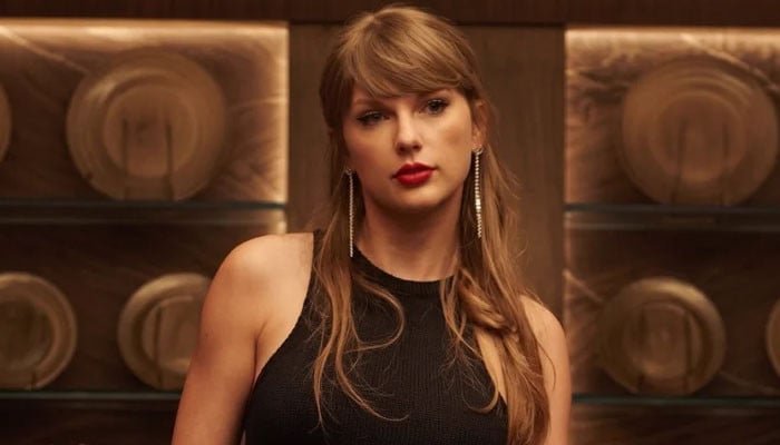 Taylor Swift ka Nashville Songwriters Hall of Fame mein shohrat par khul kar izhar-e-khayal