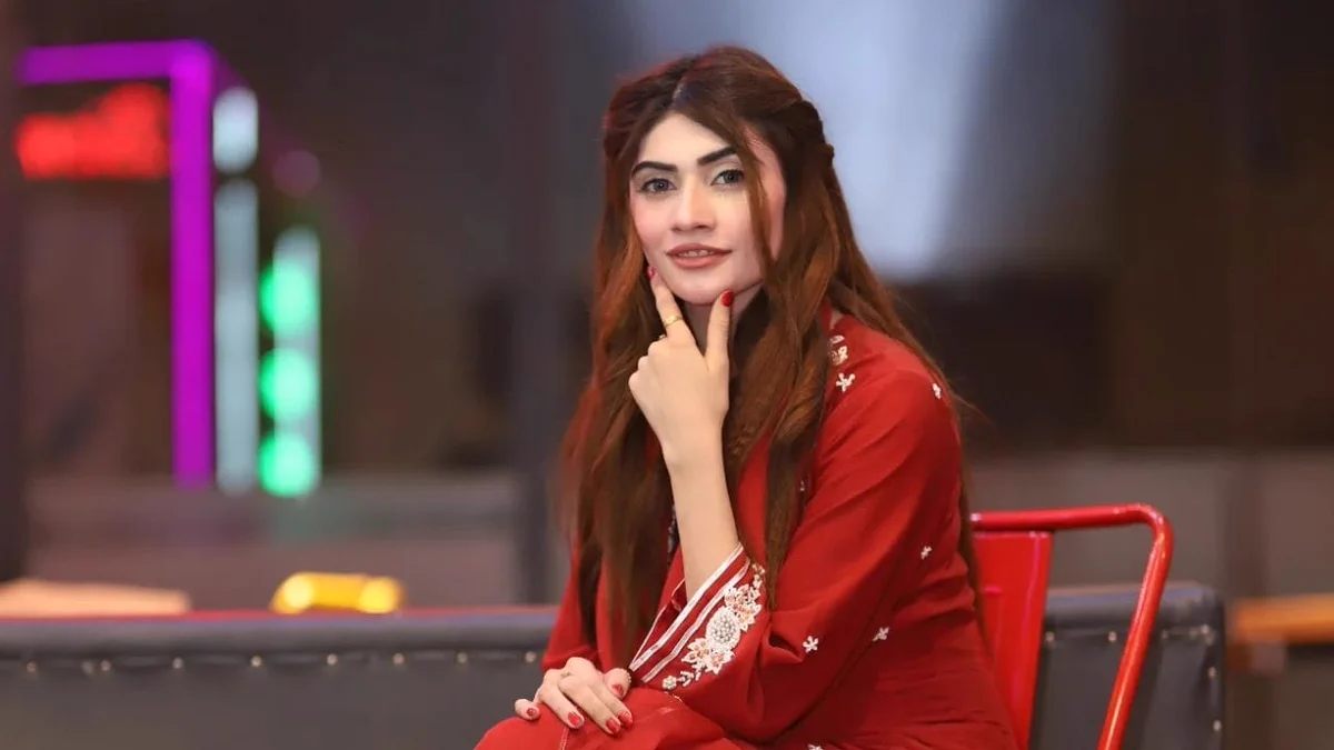 Aamir Liaquat ki Videos viral karne ka muqadma: Dania Shah ke na-qabil-e-zamanat warrant girftari jari