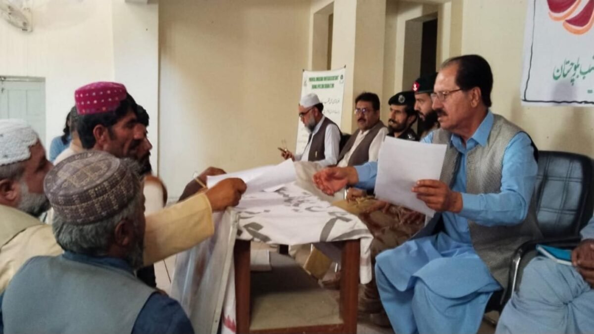 Zhob mein sooba-i mohtasib ki hidayat par Khuli Kachehri, shehriyon ki shikayat suni gayin
